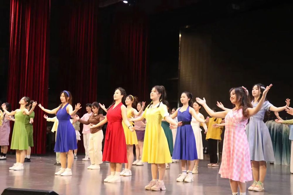 D:\桌面文檔\24251相關\24251摩鑫網站\22音教畢業綜合匯演公眾號推文、圖片\圖片\微信圖片_20241225181651.jpg